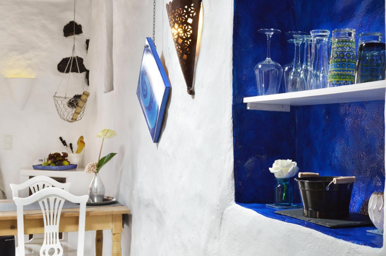 Stylish Getaway With Secluded Patio In Lava Finca Uga Esterno foto