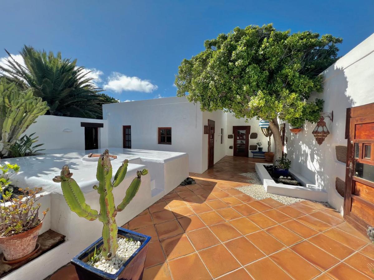 Stylish Getaway With Secluded Patio In Lava Finca Uga Esterno foto
