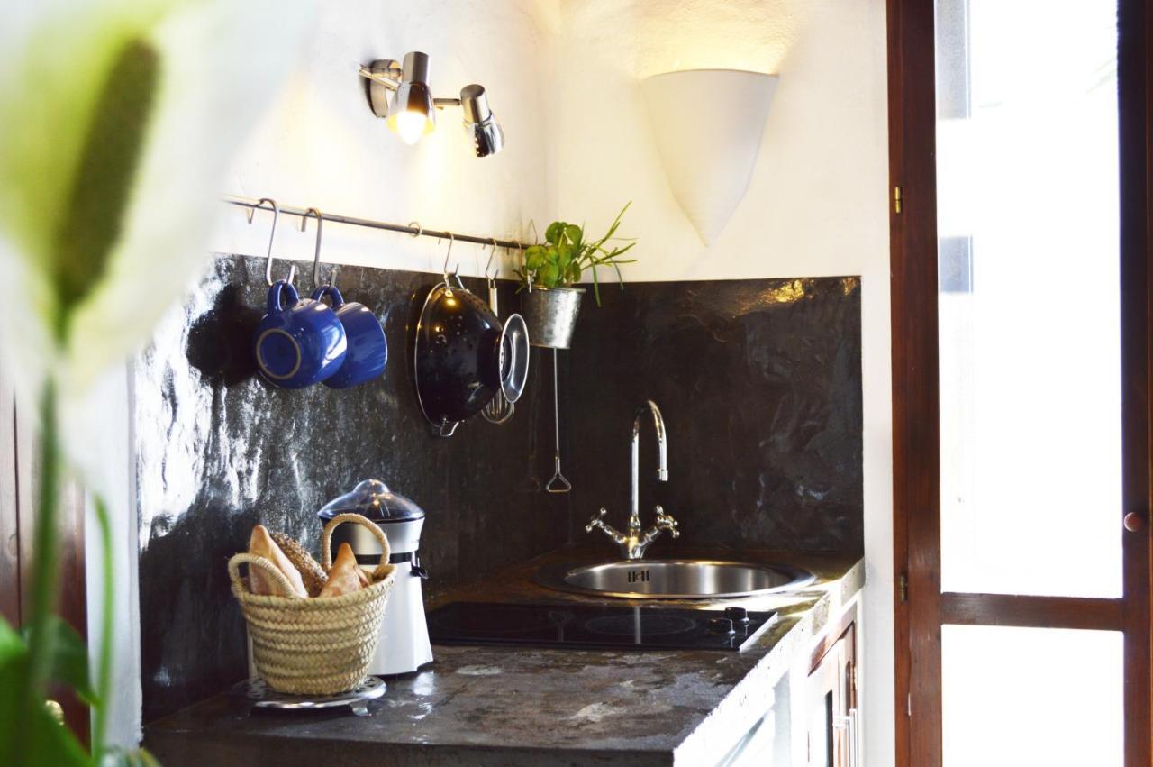 Stylish Getaway With Secluded Patio In Lava Finca Uga Esterno foto